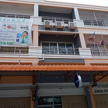 Fun Dee Hostel Ayutthaya Kültér fotó
