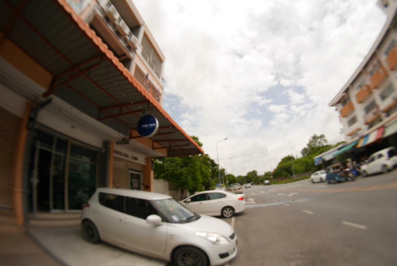 Fun Dee Hostel Ayutthaya Kültér fotó